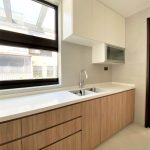 kitchen cabinet in wood and white laminate design