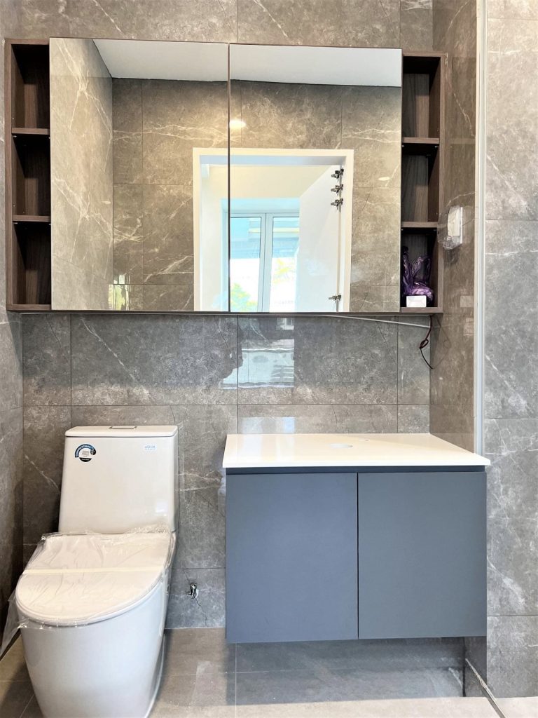Sleek vanity cabinet design